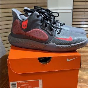 Youth Nike KD Trey 5 VII basketball shoes